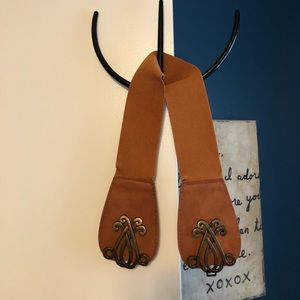 Francesca’s cinch belt